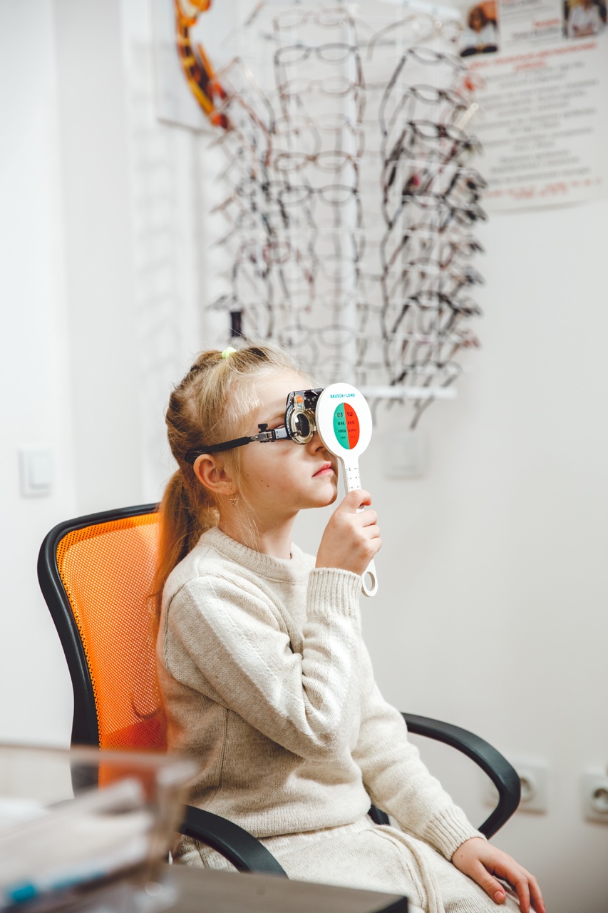 Лікування зору у дітей Чернівці